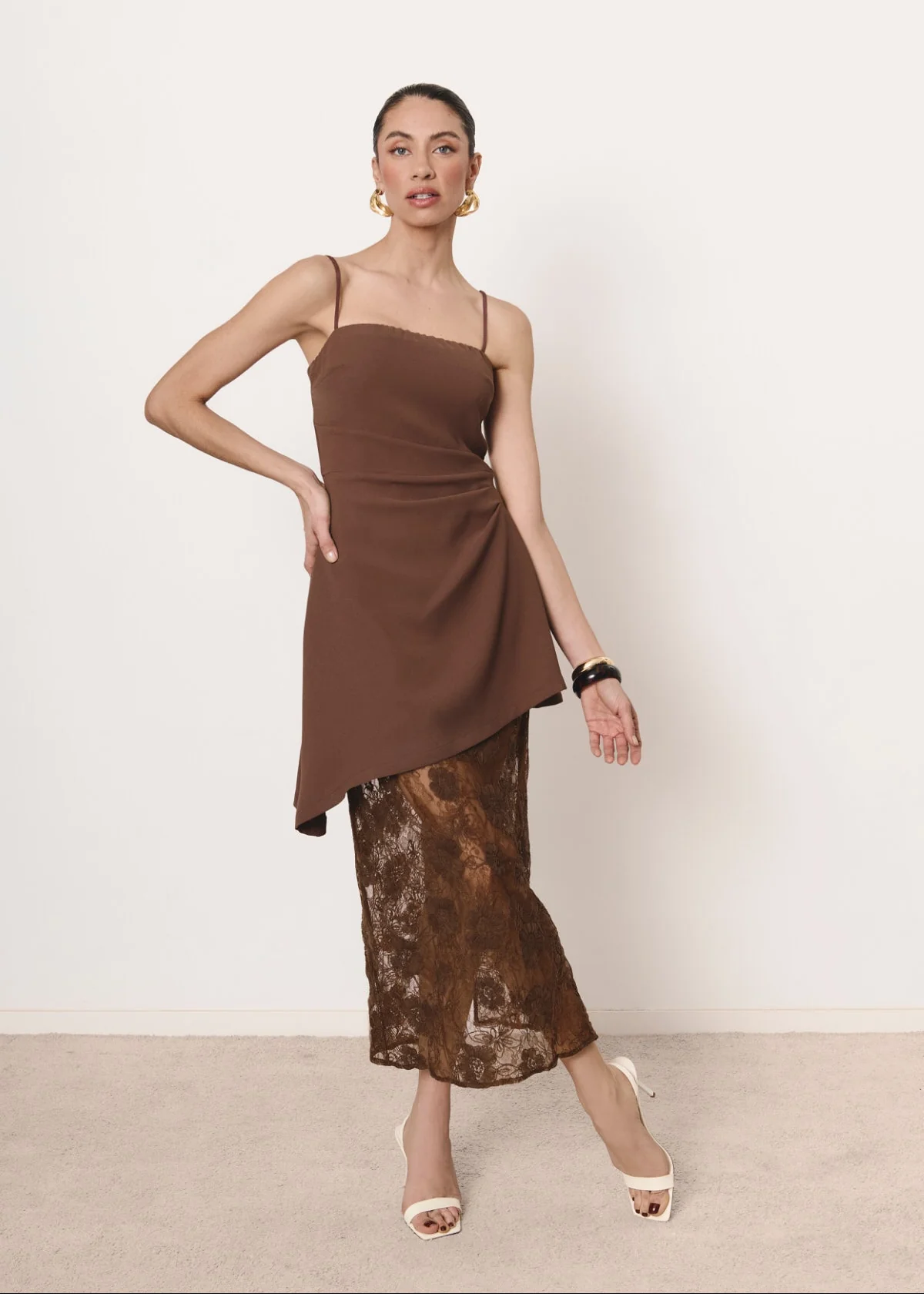 VESTIDOS CORTOS Y MIDI